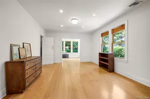 3-28 Manor Rd, Douglaston, NY 11363 - Photo 8