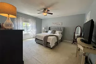 33 Daremy Cir, Medford, NY 11763 - Photo 14