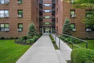 212-12 73rd, Oakland Gardens, NY 11364 - Photo 2