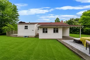 14 Urn Ct, Brentwood, NY 11717 - Photo 30
