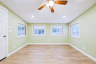 14 Urn Ct, Brentwood, NY 11717 - Photo 18
