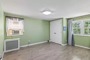 30 Aberdeen Rd, New Hyde Park, NY 11040 - Photo 8