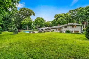 19 Tappentown Ln, Brookville, NY 11545 - Photo 28