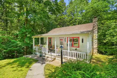 1017 Quaker Bridge Road E, Croton on Hudson, NY 10567 - Photo 1