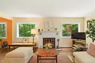 1017 Quaker Bridge Rd E, Croton on Hudson, NY 10567 - Photo 4