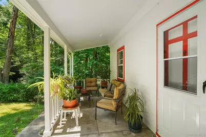 1017 Quaker Bridge Road E, Croton on Hudson, NY 10567 - Photo 14
