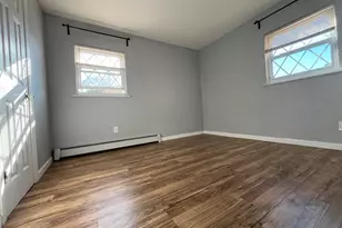 82-30 168th St, Jamaica, NY 11432 - Photo 12