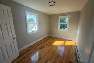 121-19 Merrill St, Springfield Gardens, NY 11434 - Photo 2