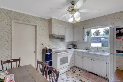 16 Texas Court, Syosset, NY 11791 - Photo 16