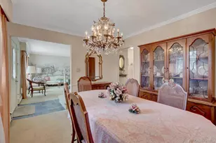 16 Texas Ct, Syosset, NY 11791 - Photo 8