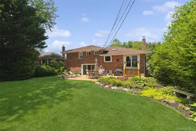 204 Halsey Avenue, Jericho, NY 11753 - Photo 38