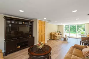 204 Halsey Ave, Jericho, NY 11753 - Photo 28