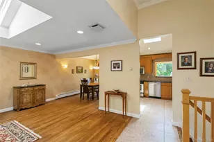 204 Halsey Ave, Jericho, NY 11753 - Photo 8