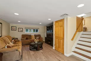 204 Halsey Ave, Jericho, NY 11753 - Photo 26