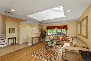 204 Halsey Ave, Jericho, NY 11753 - Photo 4