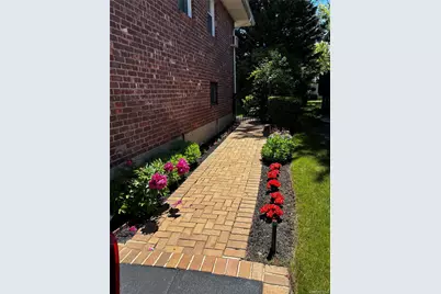 204 Halsey Avenue, Jericho, NY 11753 - Photo 40