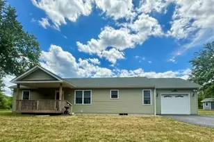 517 Crescent Ave, Highland, NY 12528 - Photo 2