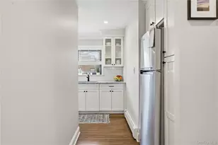 123 Park Ave, Amityville, NY 11701 - Photo 18