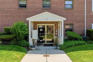 123 Park Ave, Amityville, NY 11701 - Photo 22