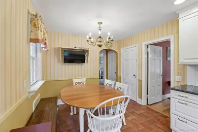 105 Stewart Avenue, Garden City, NY 11530 - Photo 10