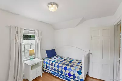 105 Stewart Avenue, Garden City, NY 11530 - Photo 18