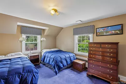 105 Stewart Avenue, Garden City, NY 11530 - Photo 16