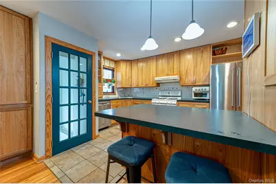 23 Oak Street, Centereach, NY 11720 - Photo 8