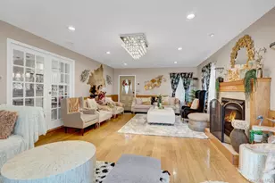 301 Oak Neck Rd, West Islip, NY 11795 - Photo 8