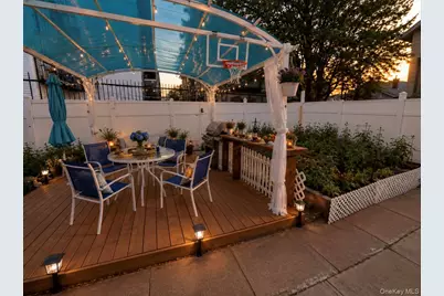 57 Pennyfield Cp, Bronx, NY 10465 - Photo 10