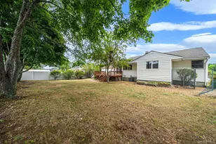 40 Cypress St, Central Islip, NY 11722 - Photo 16