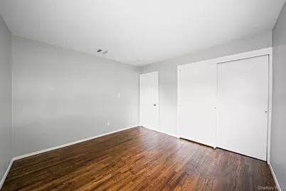 40 Cypress Street, Central Islip, NY 11722 - Photo 34