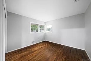40 Cypress St, Central Islip, NY 11722 - Photo 32