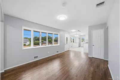 40 Cypress Street, Central Islip, NY 11722 - Photo 24