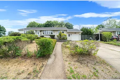 40 Cypress Street, Central Islip, NY 11722 - Photo 4