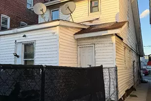 103-18 130th St, Richmond Hill, NY 11419 - Photo 2