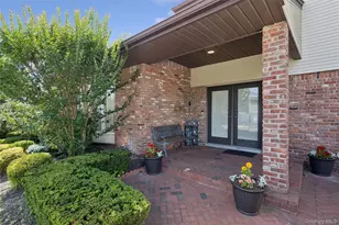 2105 Holland Way, Merrick, NY 11566 - Photo 2