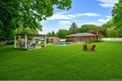 199 Dix Hills Road, Dix Hills, NY 11746 - Photo 16