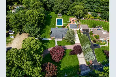 199 Dix Hills Road, Dix Hills, NY 11746 - Photo 10