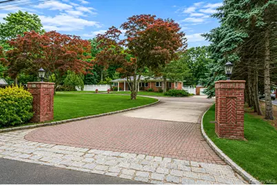 199 Dix Hills Road, Dix Hills, NY 11746 - Photo 4