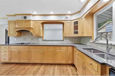 475 N Riverside Road, Highland, NY 12528 - Photo 10