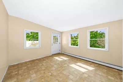 21 Lido Parkway, Lindenhurst, NY 11757 - Photo 18
