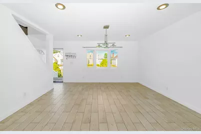21 Lido Parkway, Lindenhurst, NY 11757 - Photo 6