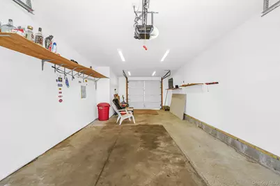21 Lido Parkway, Lindenhurst, NY 11757 - Photo 32
