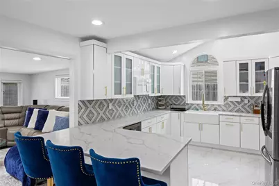 1022 Fire Island Avenue, Bay Shore, NY 11706 - Photo 14