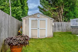 1022 Fire Island Ave, Bay Shore, NY 11706 - Photo 38