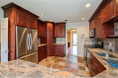 485 Gifford Avenue, Oceanside, NY 11572 - Photo 12
