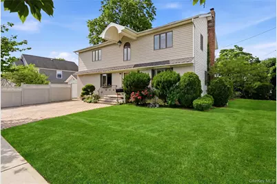 698 Washington Street, Franklin Square, NY 11010 - Photo 1
