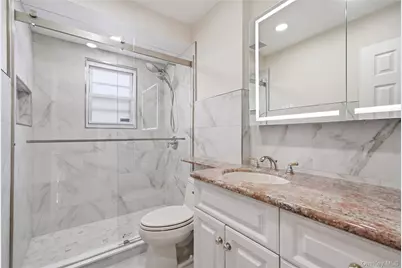 698 Washington Street, Franklin Square, NY 11010 - Photo 16