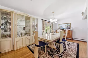698 Washington St, Franklin Square, NY 11010 - Photo 8