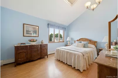 698 Washington Street, Franklin Square, NY 11010 - Photo 20